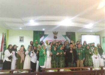 Puluhan perempuan mengikuti pendidikan politik perempuan Partai Persatuan Pembangunan (PPP), Minggu (9/10/2022) di Gedung DPC PPP Wonosobo.